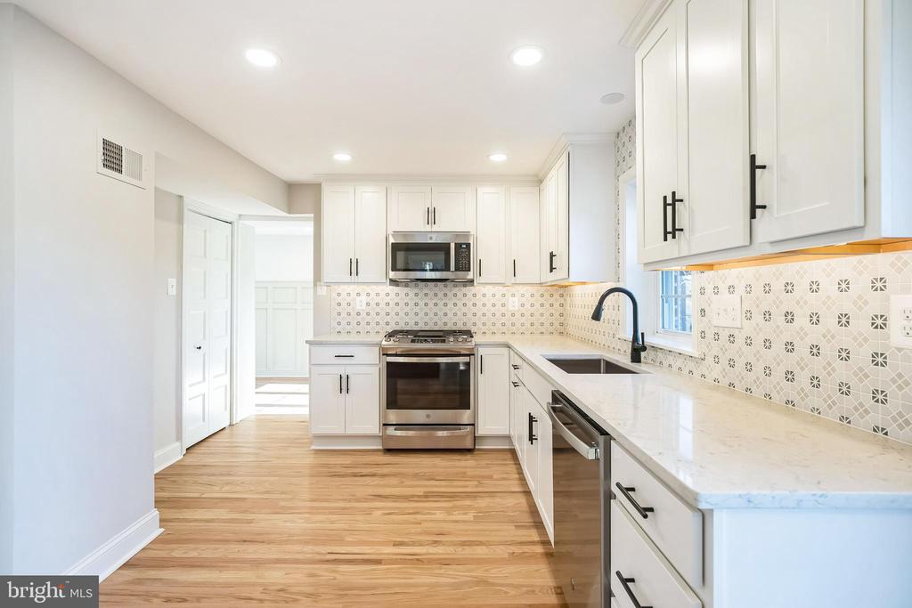 209 GLENDALOUGH