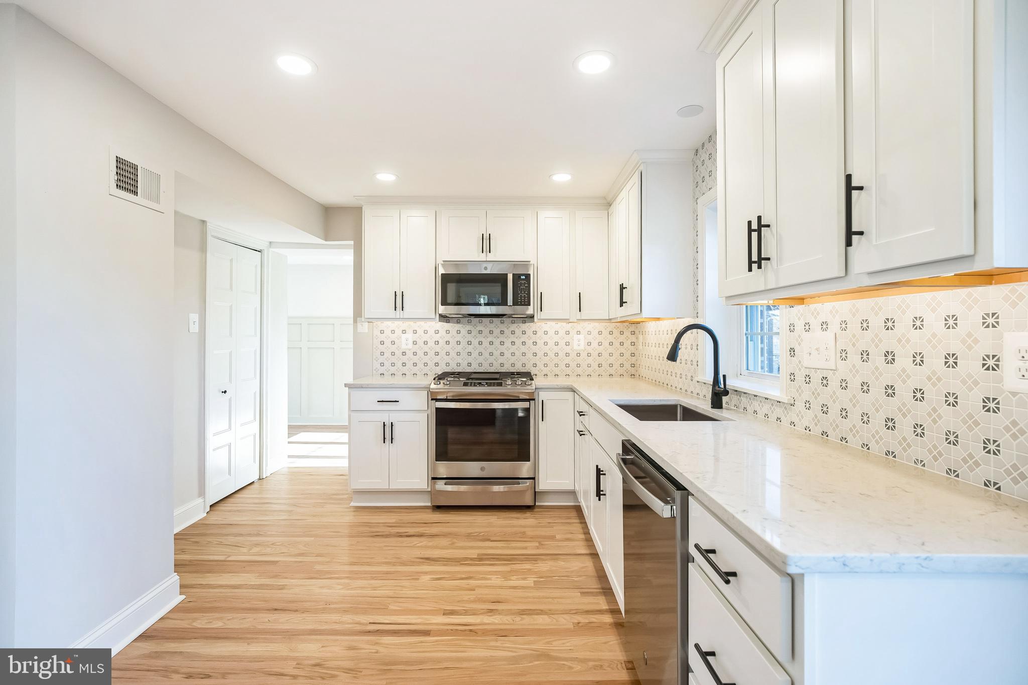 209 GLENDALOUGH
