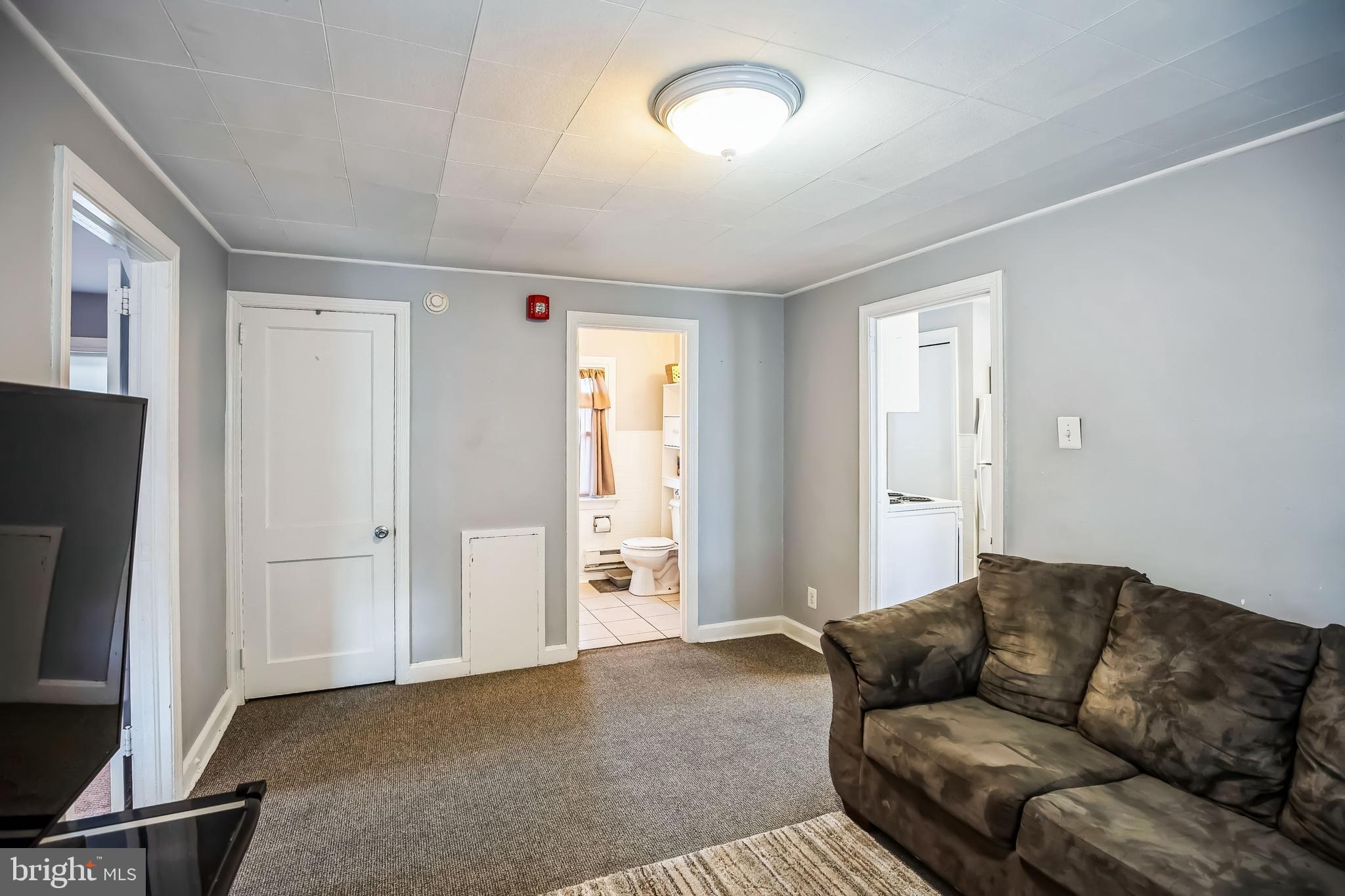 2763 LIMEKILN PIKE