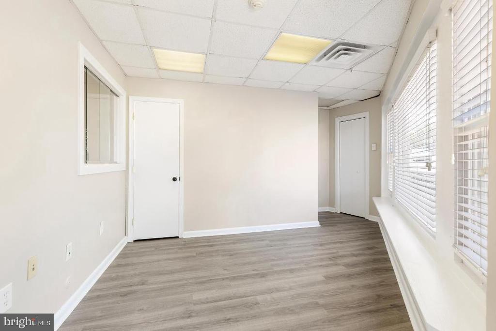 2763 LIMEKILN PIKE