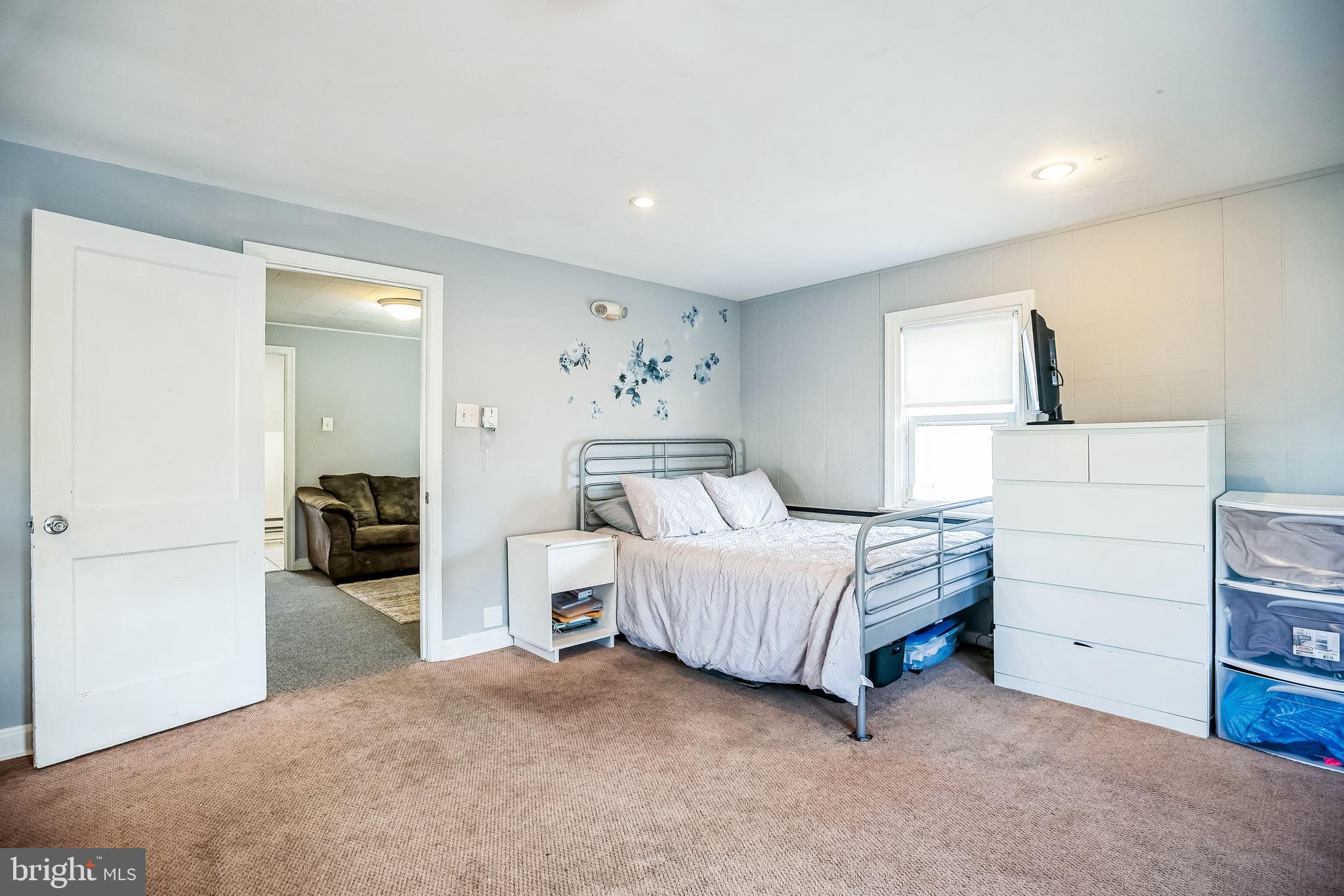 2763 LIMEKILN PIKE