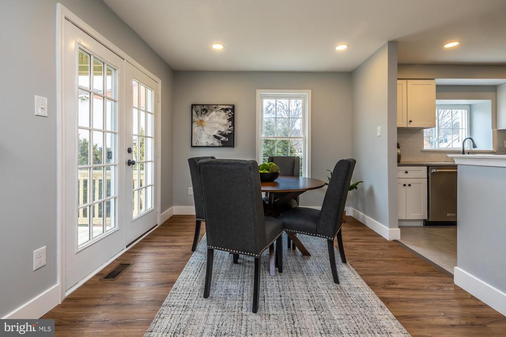 54 WHITE PINE COURT