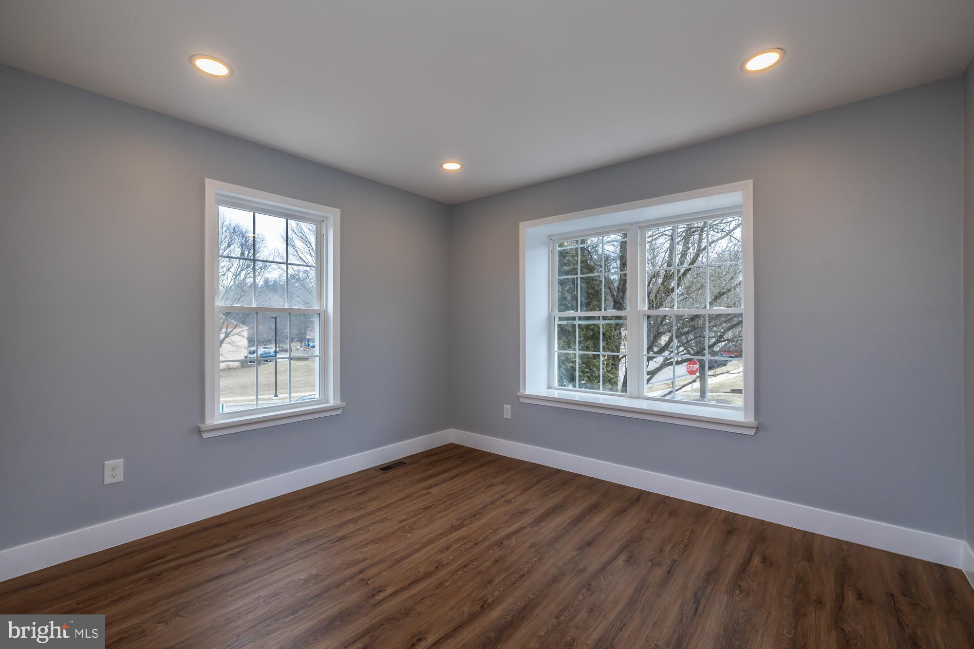 54 WHITE PINE COURT