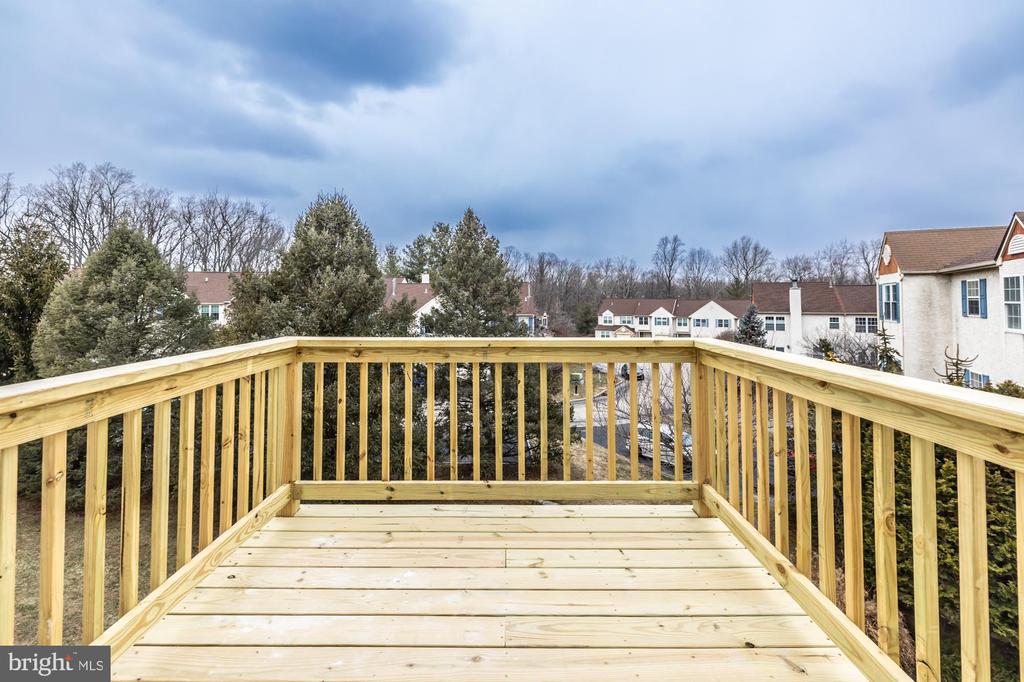 54 WHITE PINE COURT
