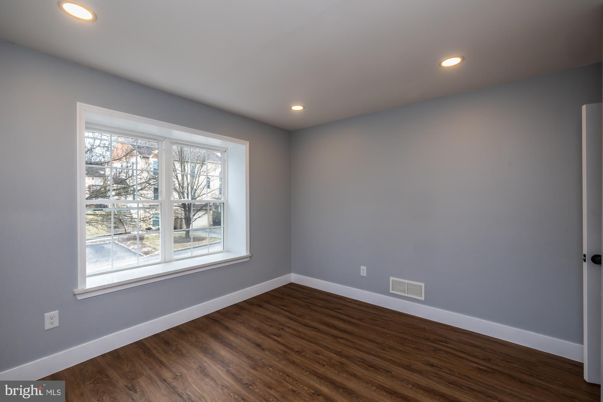 54 WHITE PINE COURT