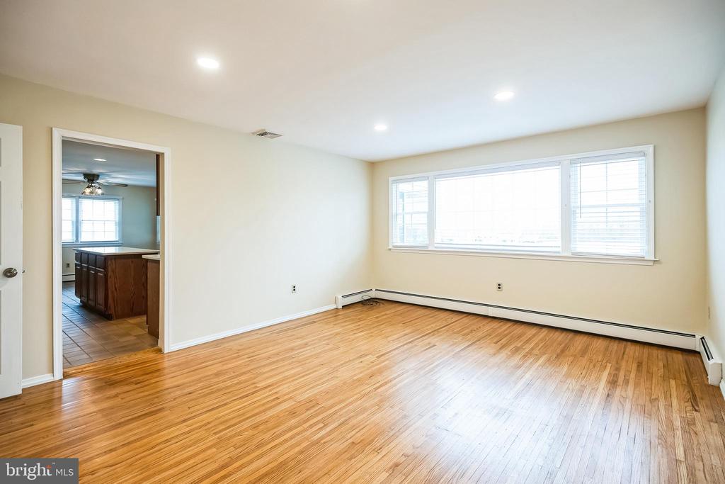 611 BELL LANE
