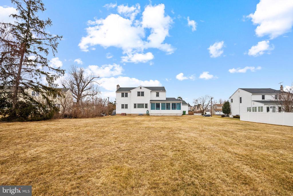 611 BELL LANE