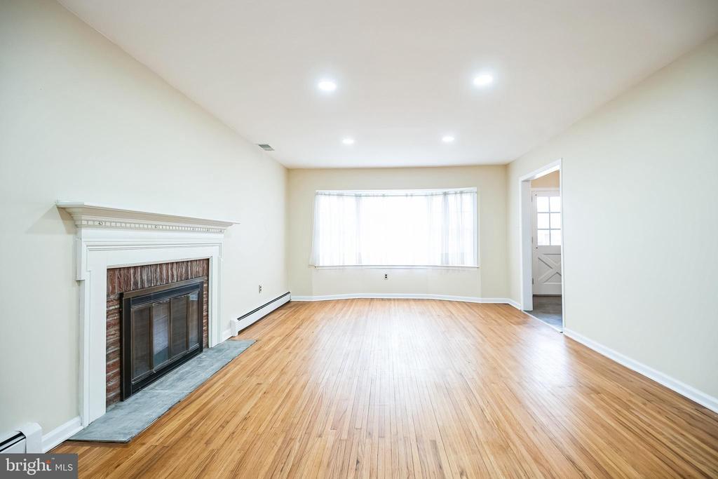 611 BELL LANE
