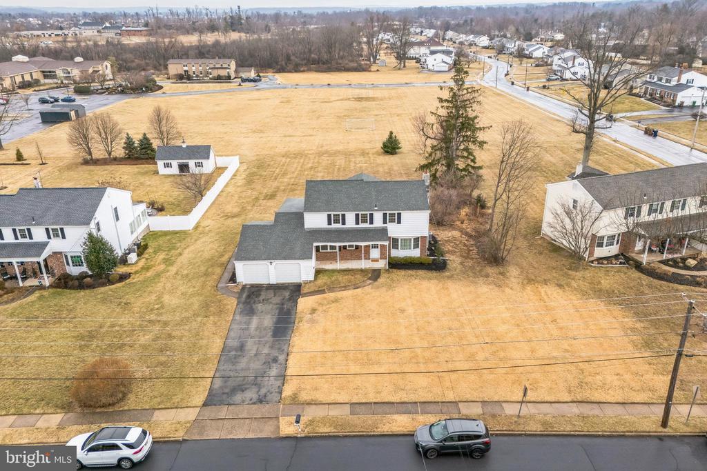 611 BELL LANE
