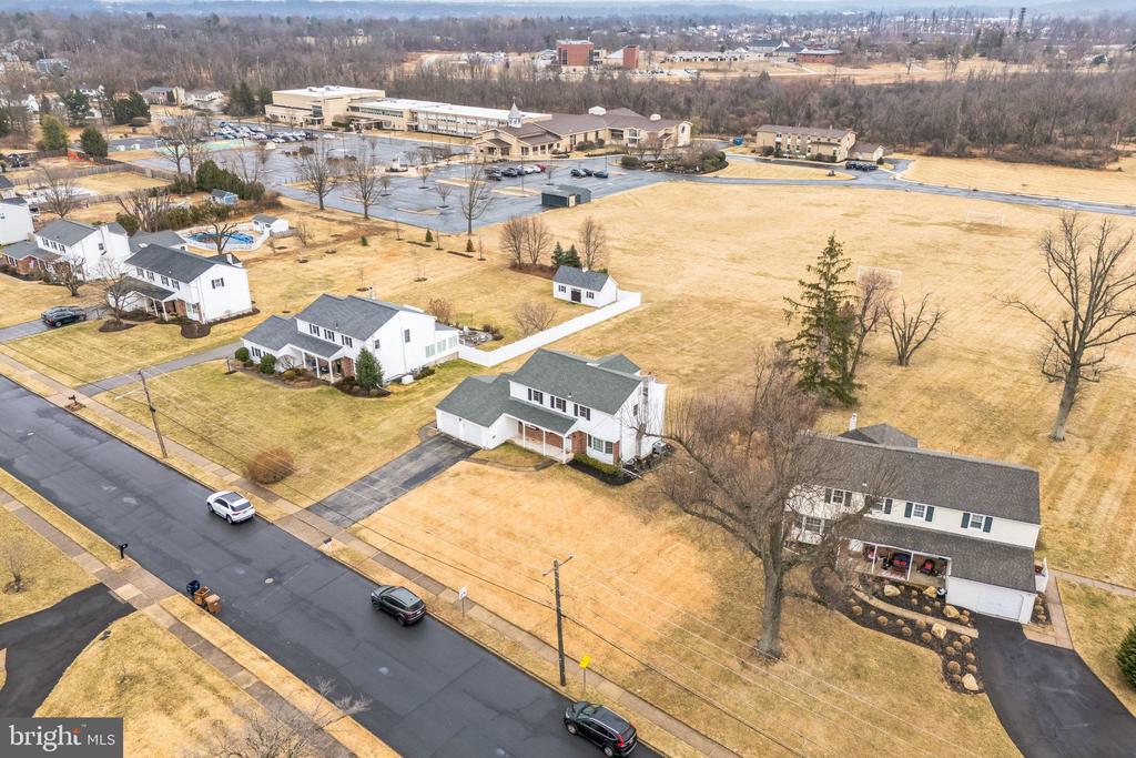 611 BELL LANE
