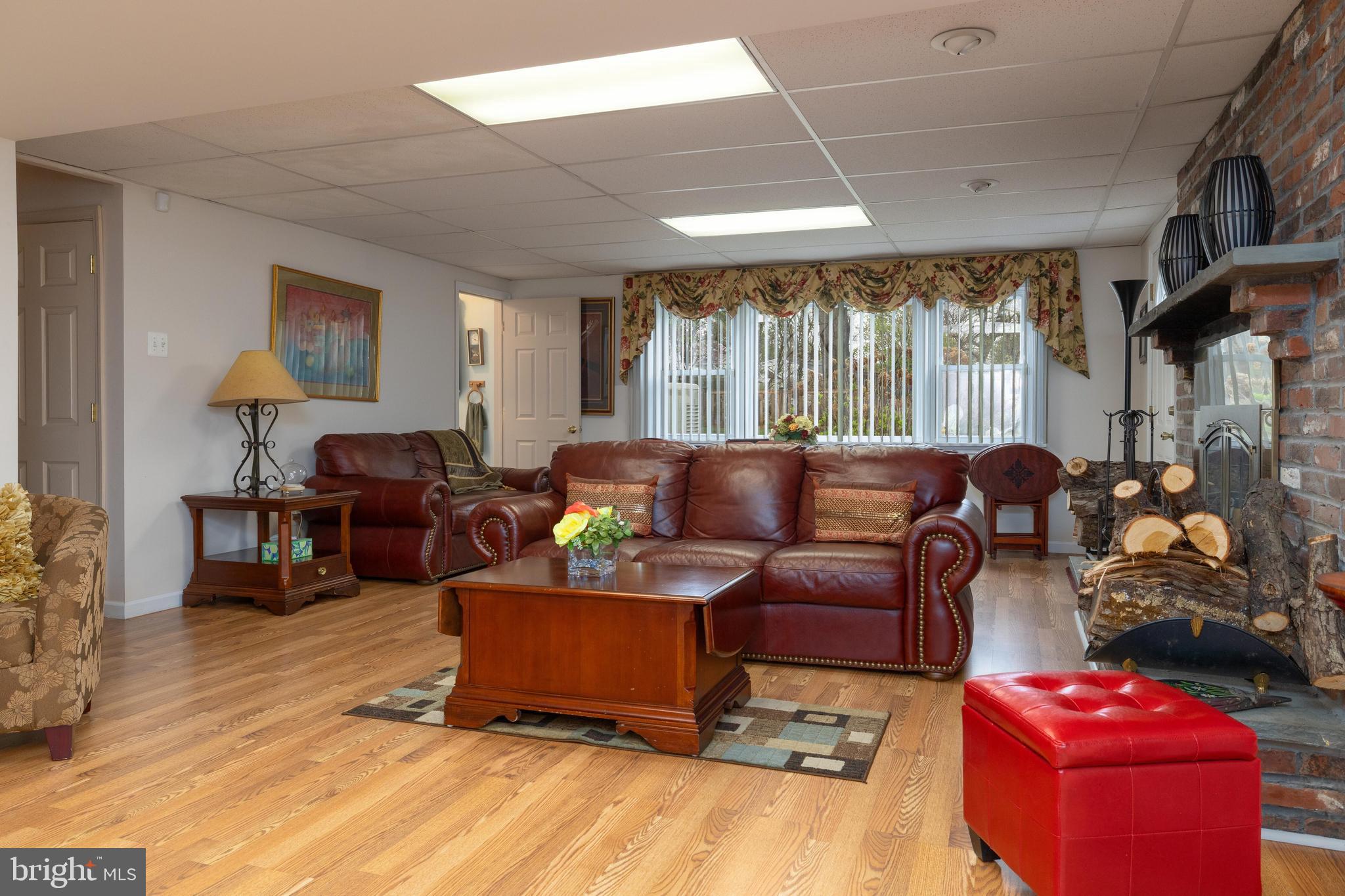 7815 CHANDLER