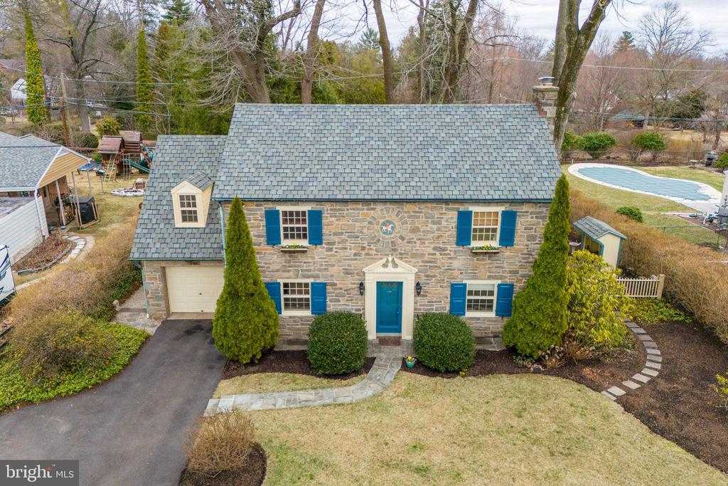 677 LINDLEY ROAD
