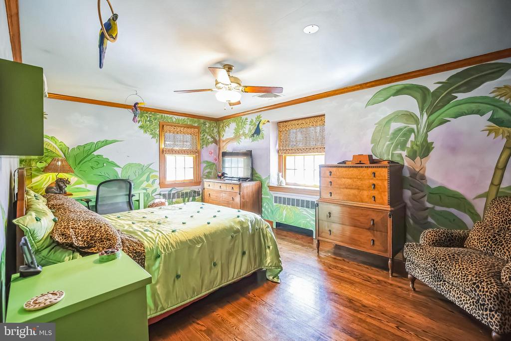 677 LINDLEY ROAD