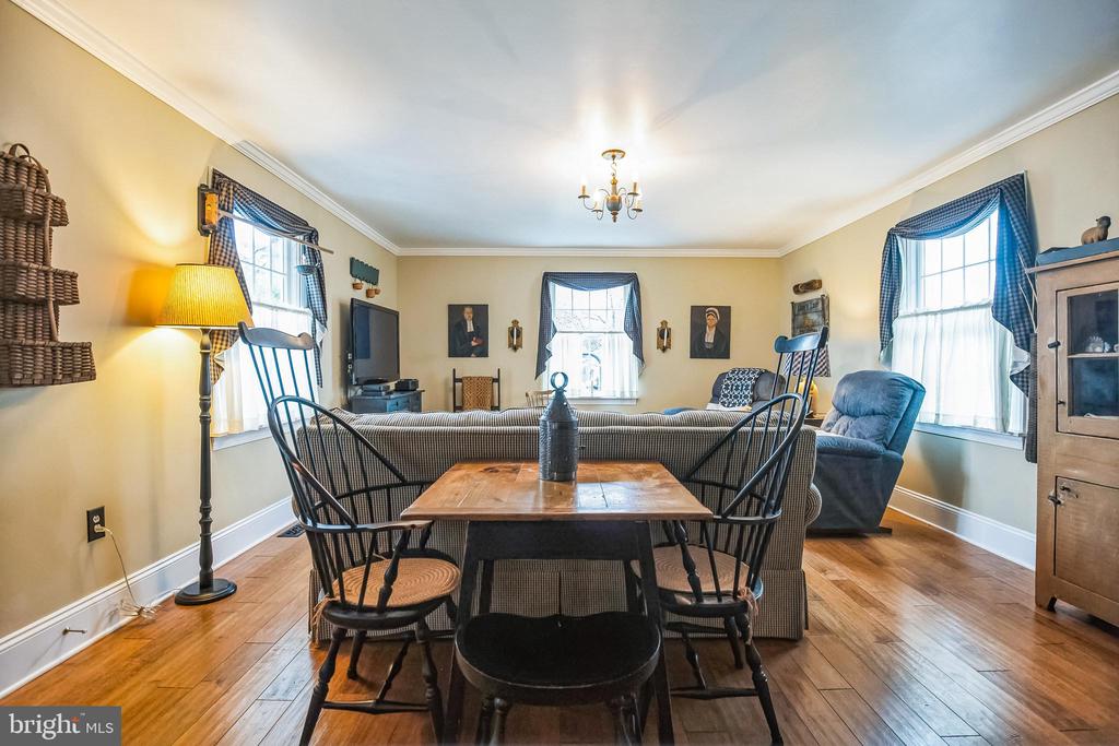 316 CLIVEDEN AVENUE