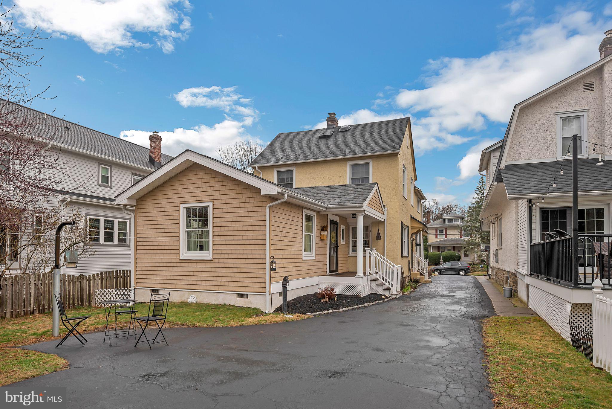 316 CLIVEDEN AVENUE