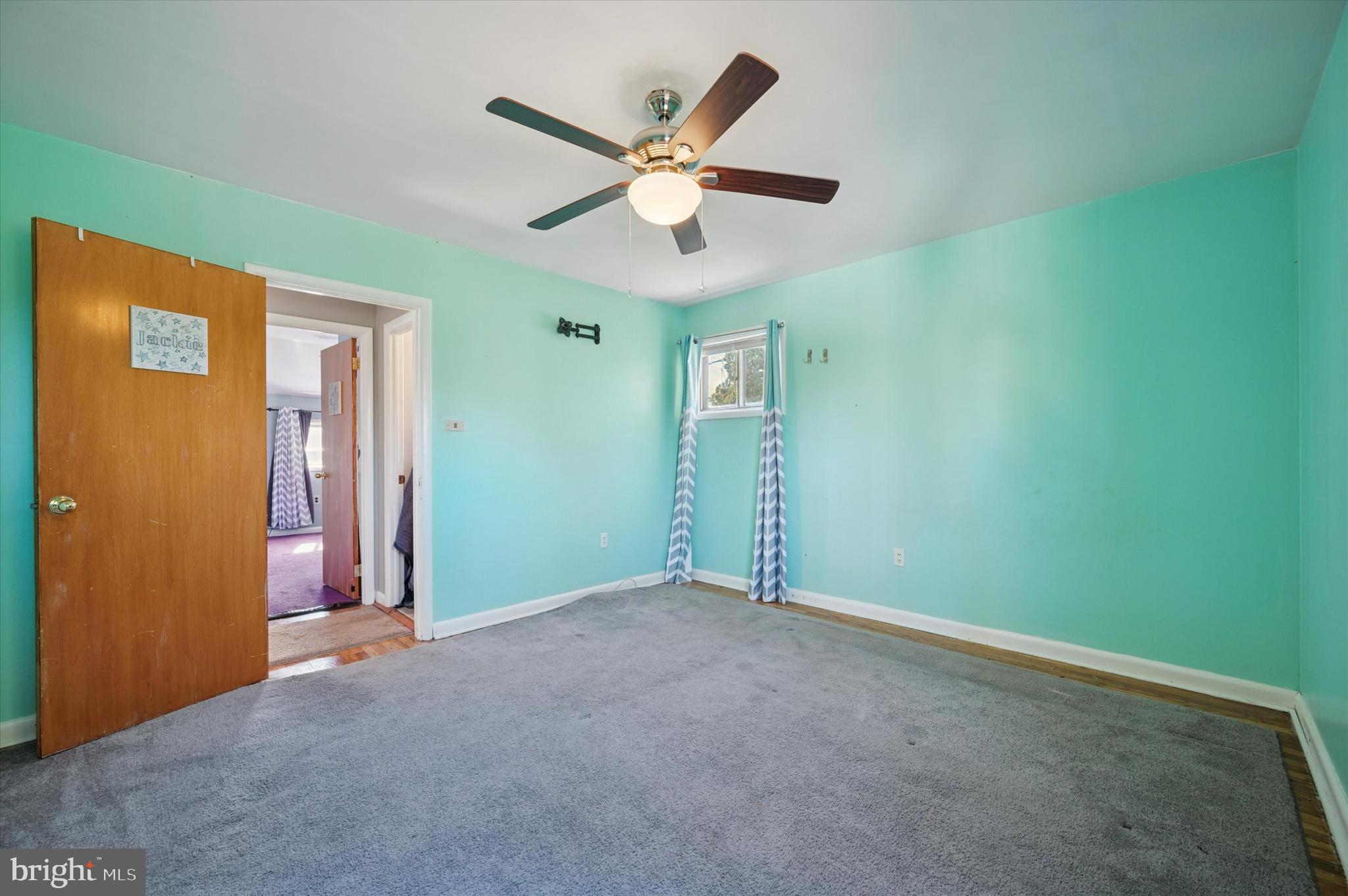 5 NORTHVIEW DRIVE