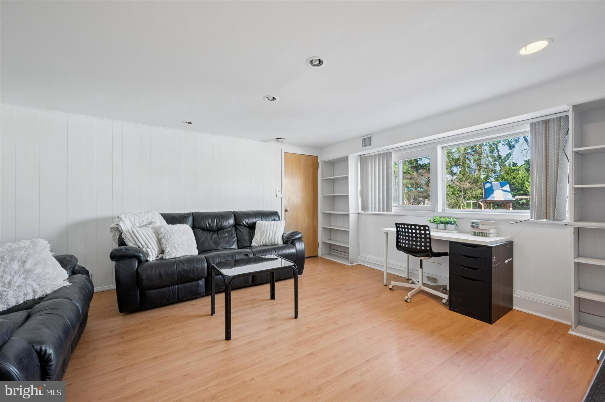 5 NORTHVIEW DRIVE