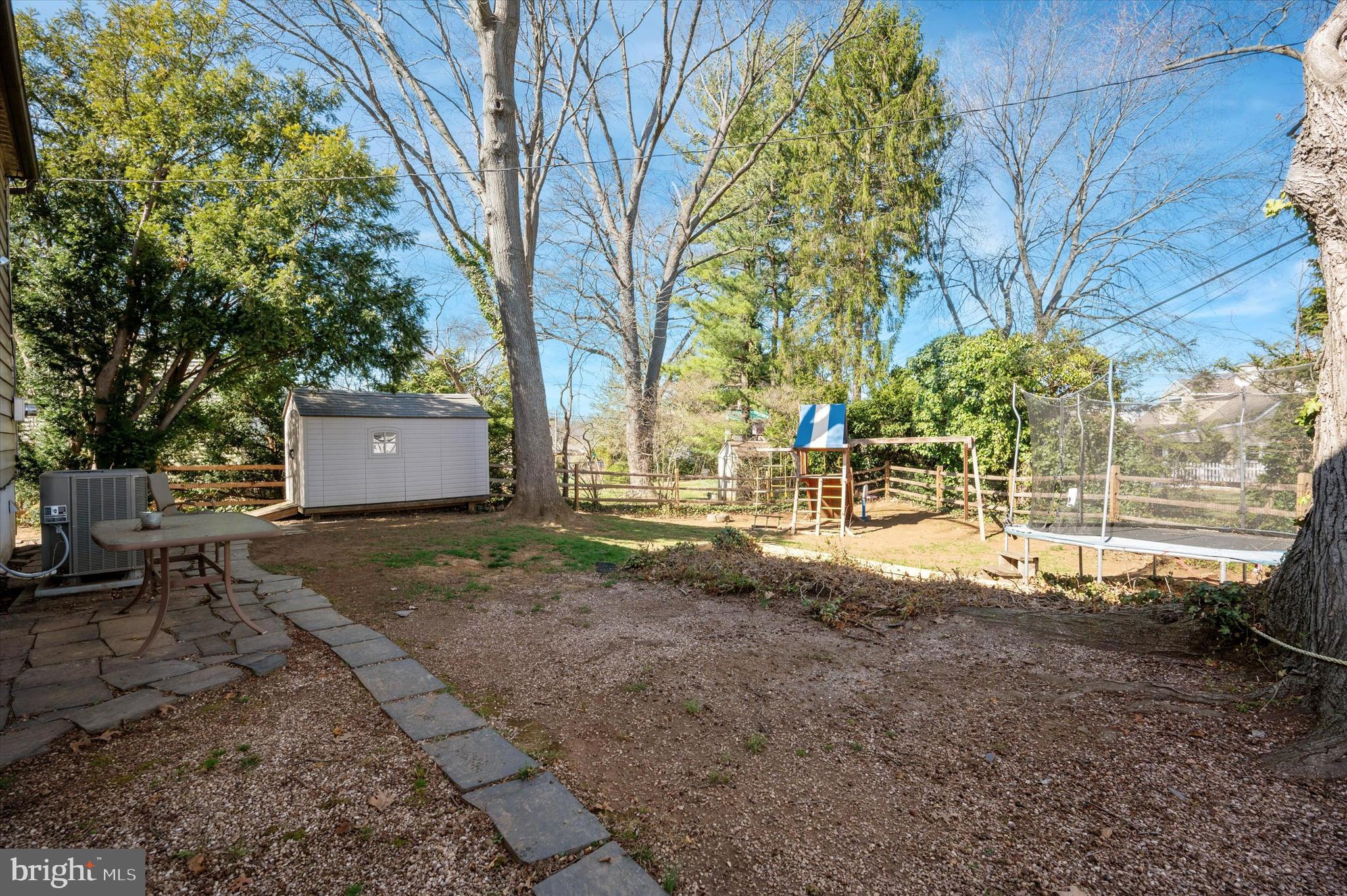 5 NORTHVIEW DRIVE