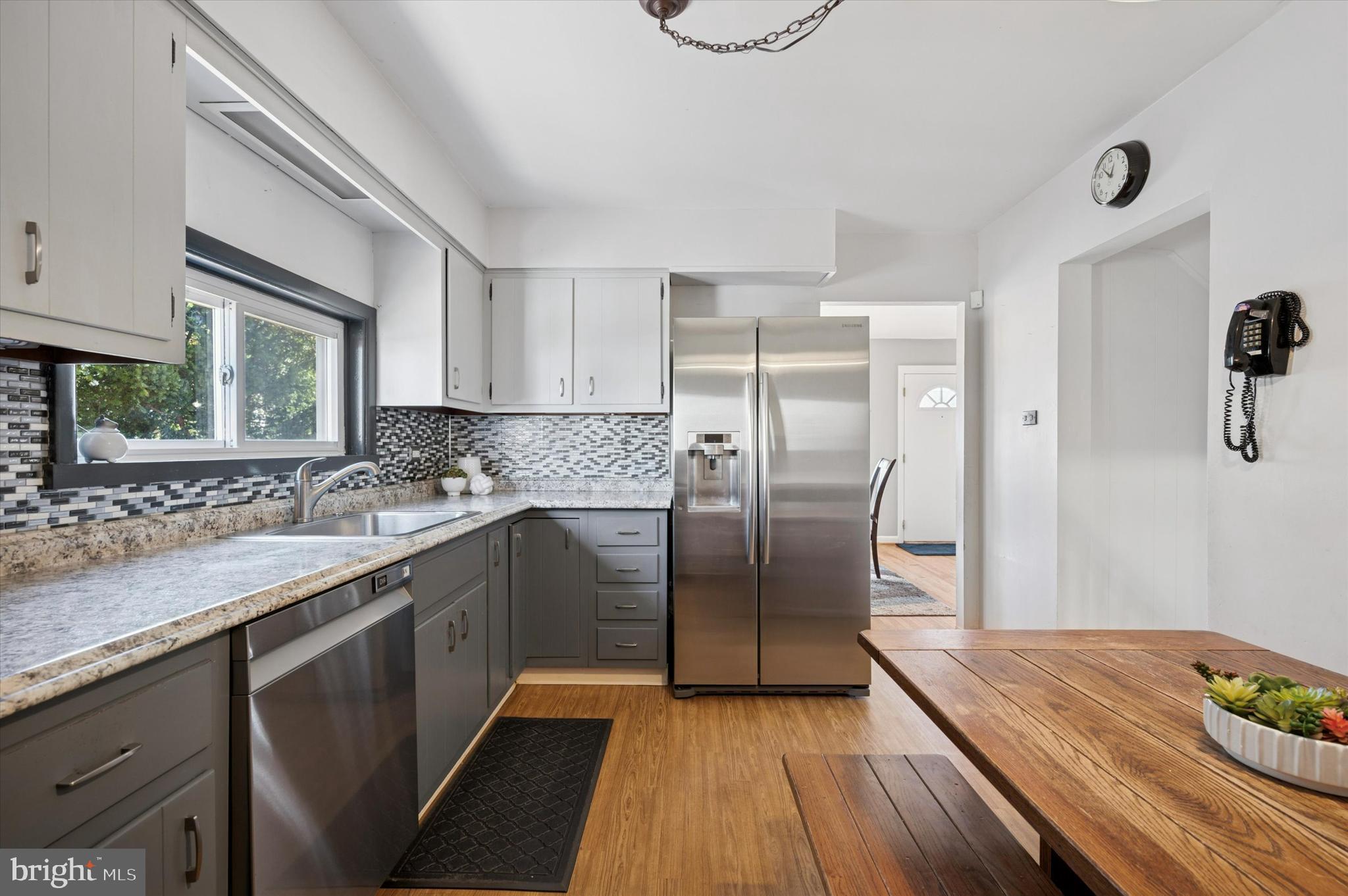 5 NORTHVIEW DRIVE