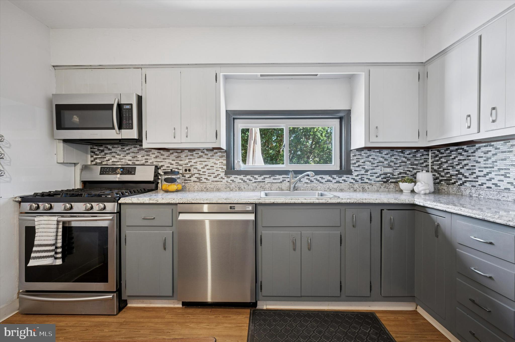 5 NORTHVIEW DRIVE