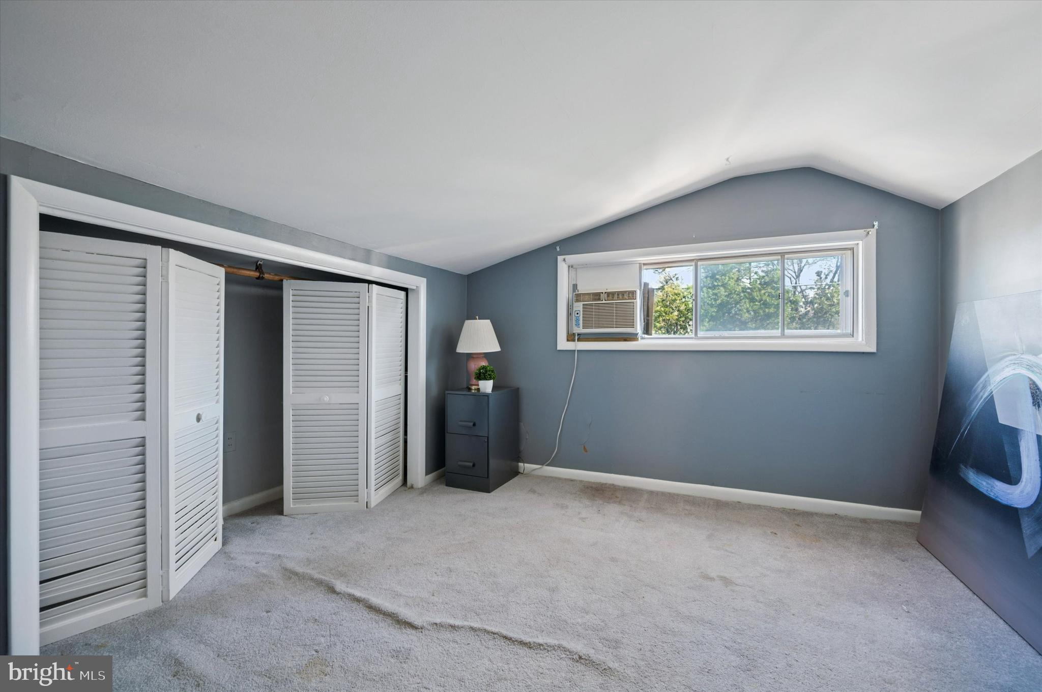 5 NORTHVIEW DRIVE