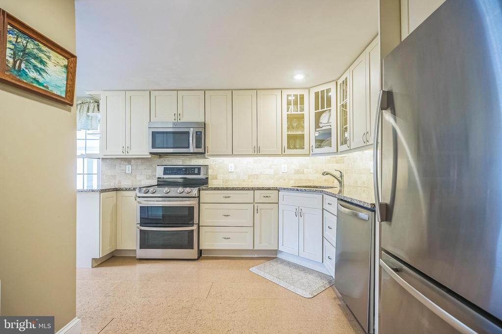 405 HAMEL AVENUE