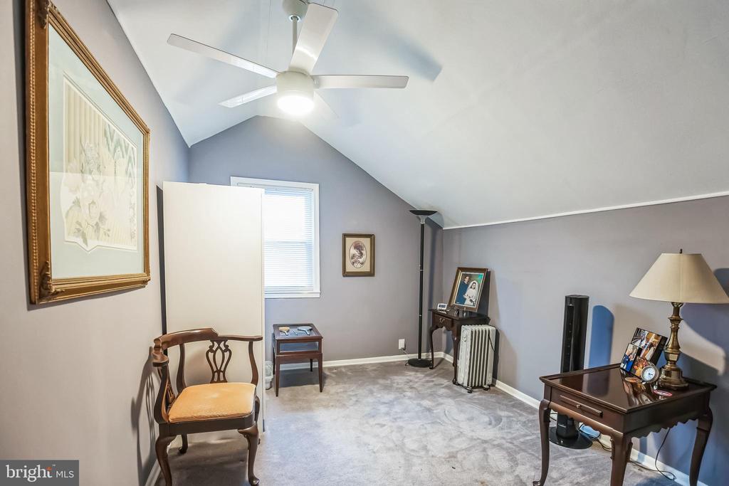 704 VANCE DRIVE