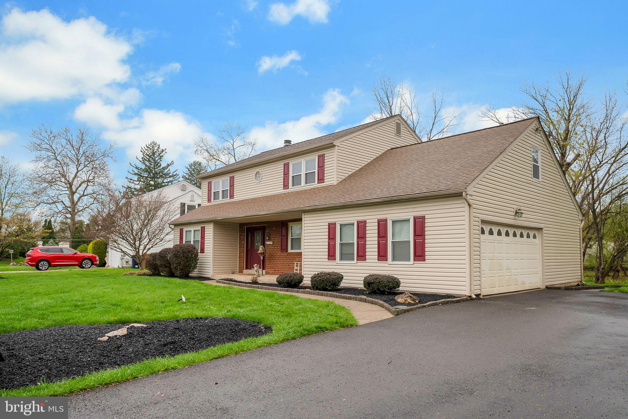 704 VANCE DRIVE