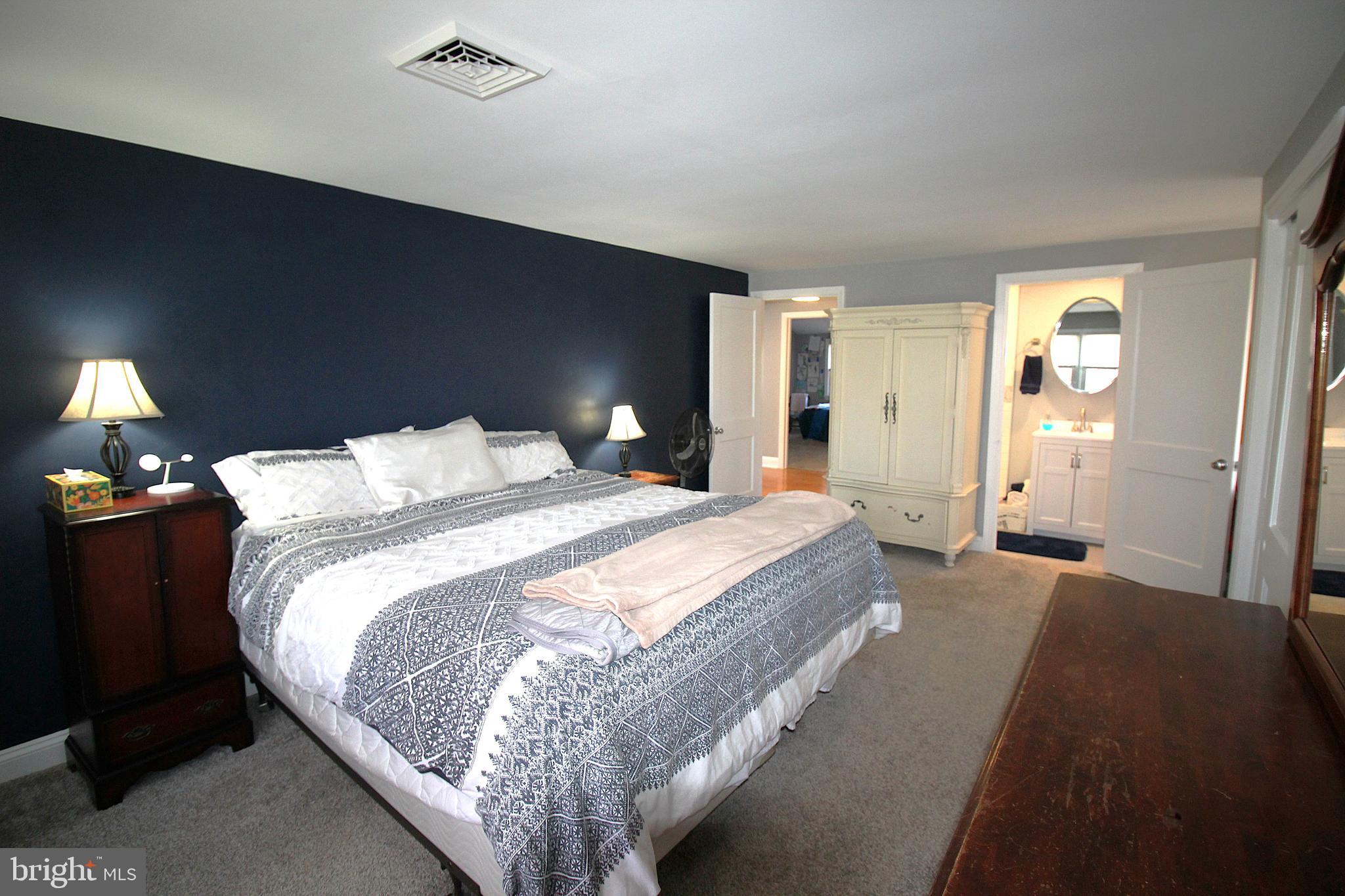 2112 WOODLAND ROAD