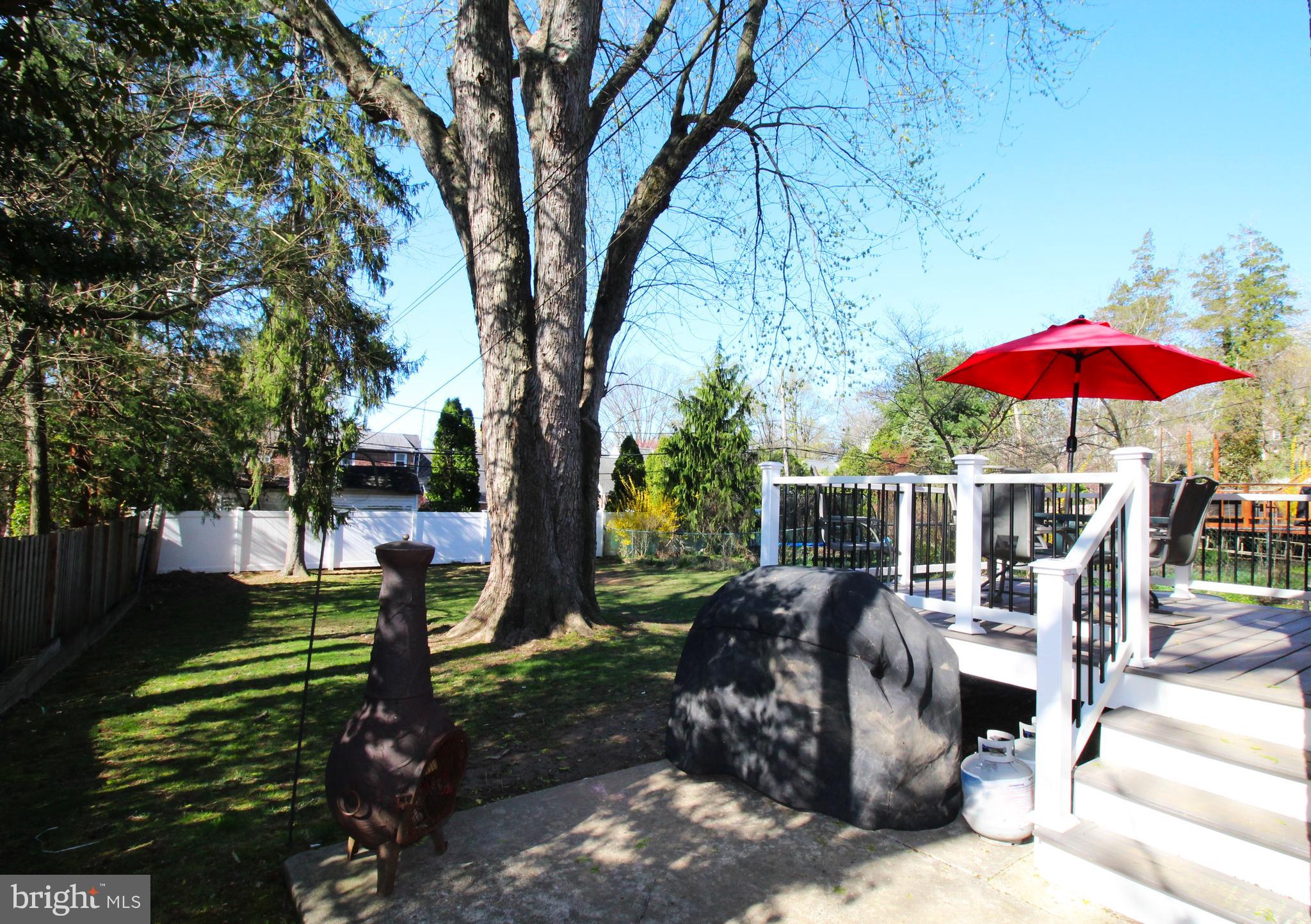 2112 WOODLAND ROAD