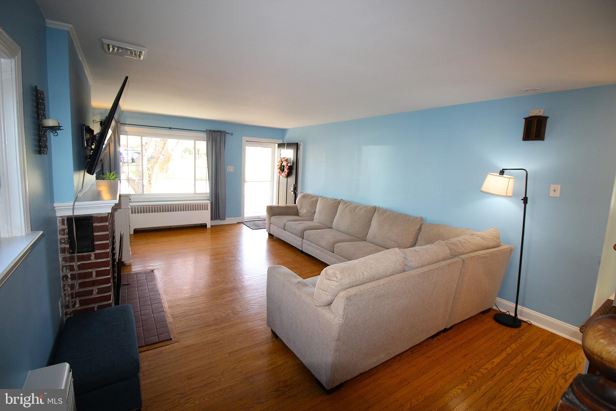 2112 WOODLAND ROAD