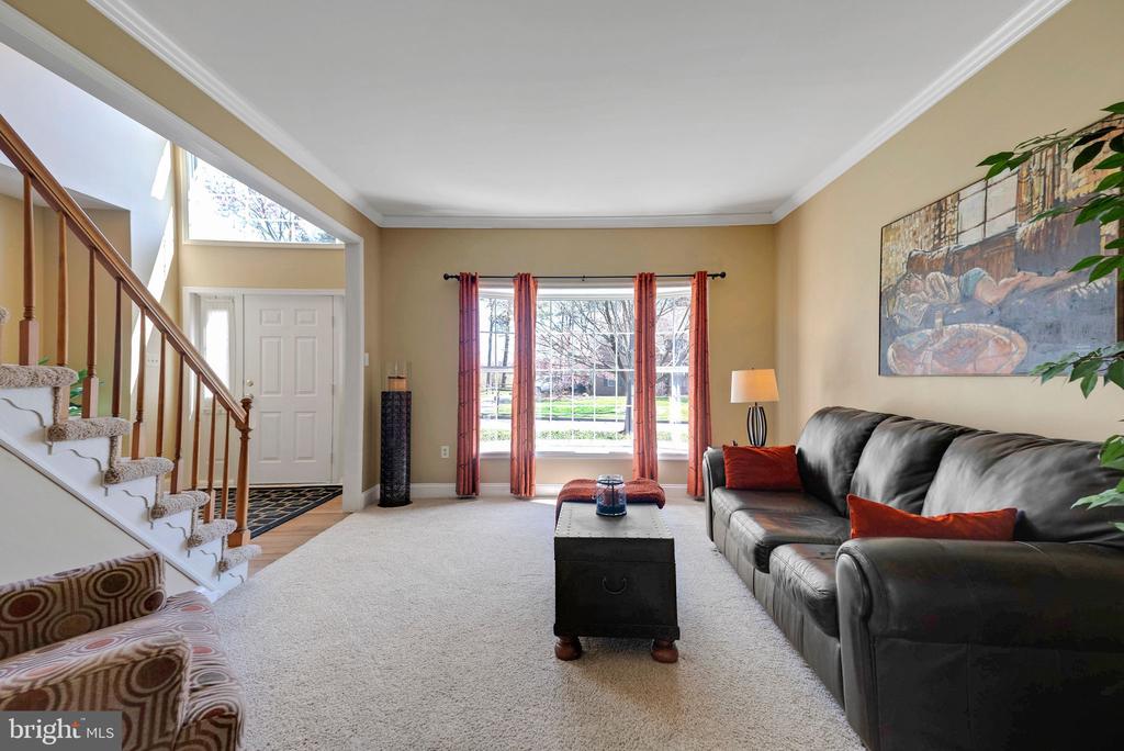 102 MAJOR LANE
