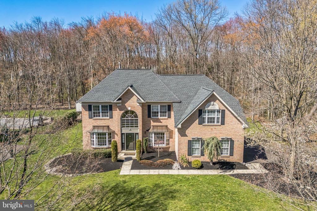102 MAJOR LANE