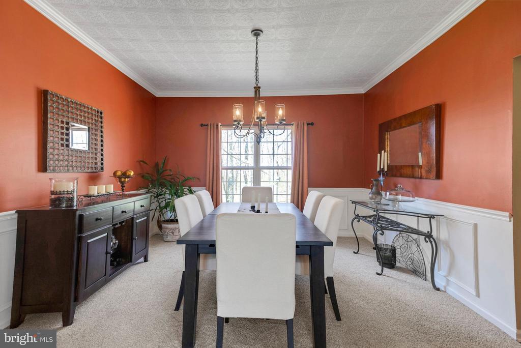 102 MAJOR LANE