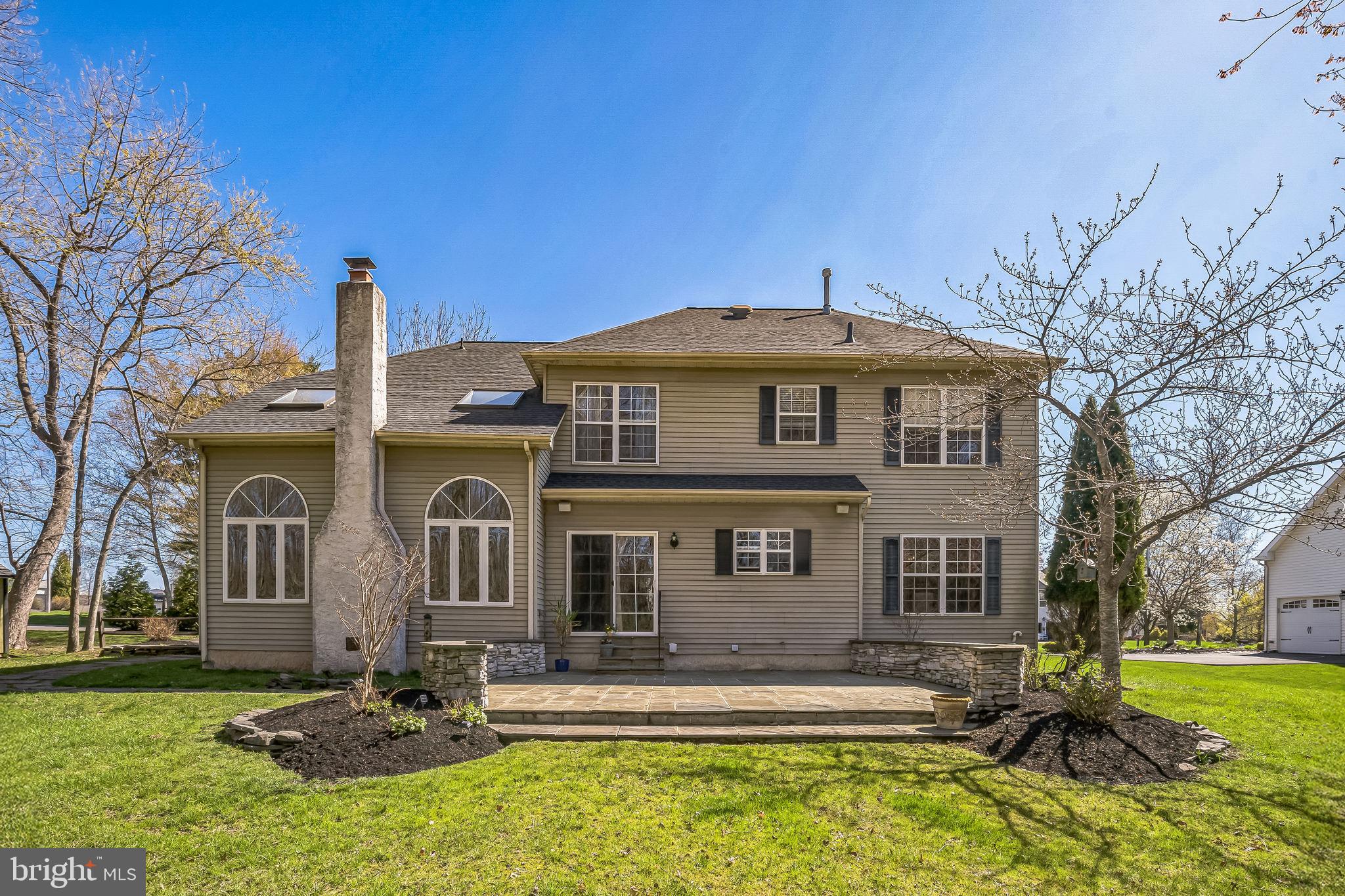 102 MAJOR LANE