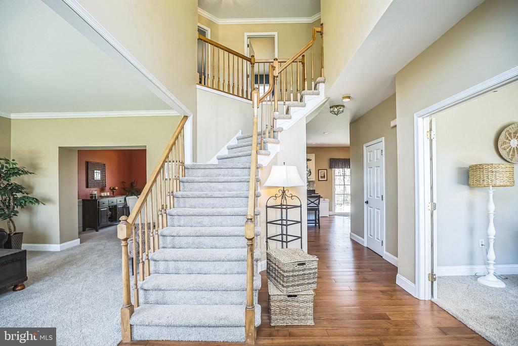 102 MAJOR LANE