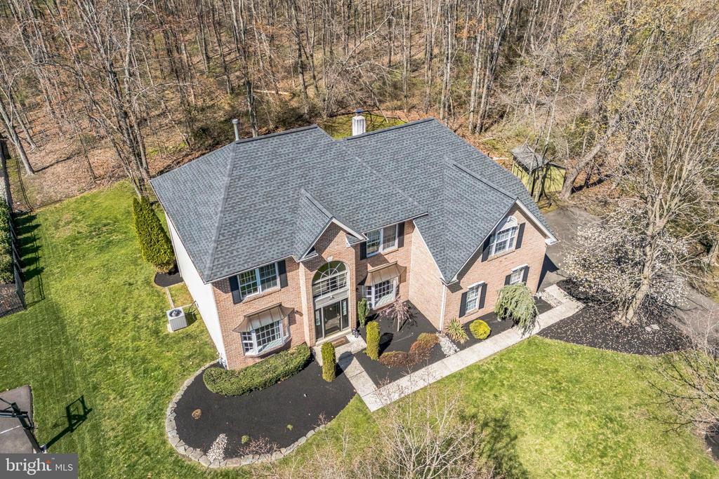 102 MAJOR LANE