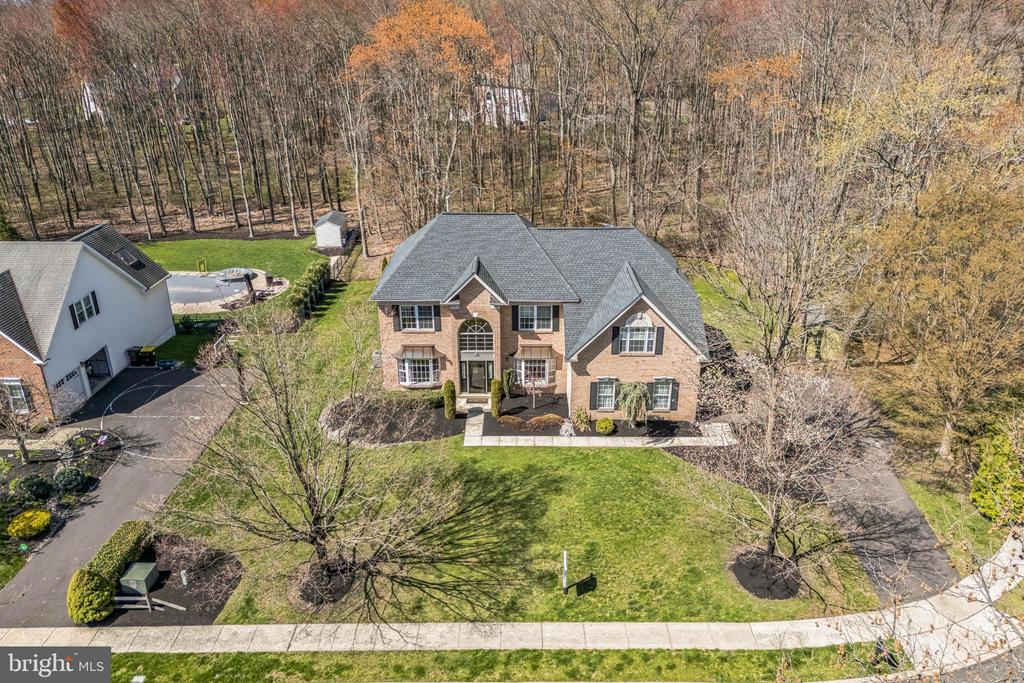 102 MAJOR LANE