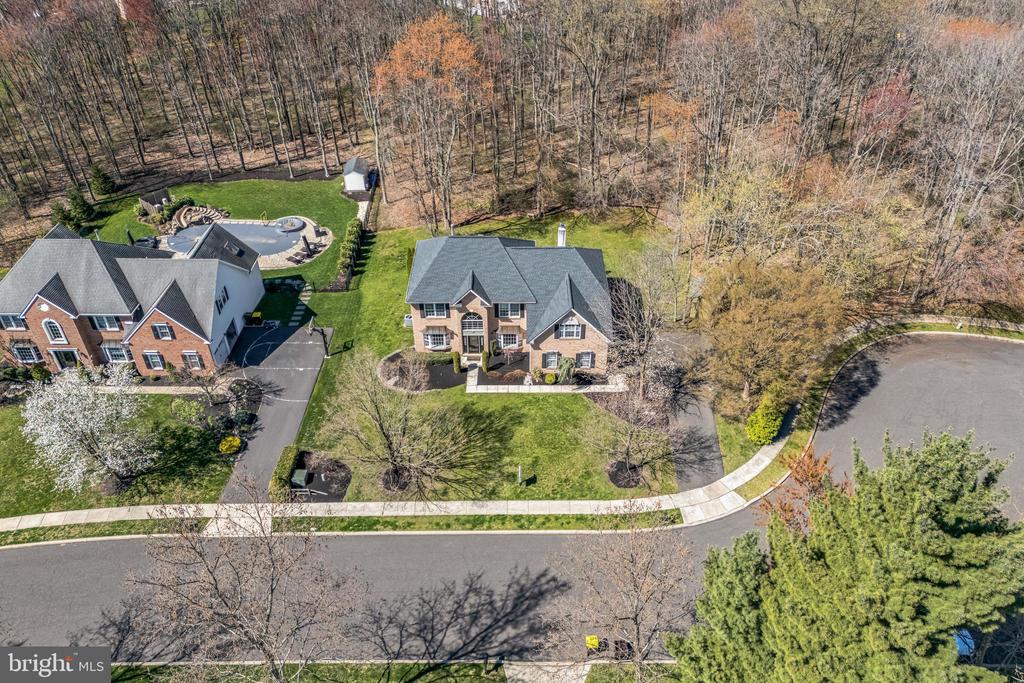 102 MAJOR LANE