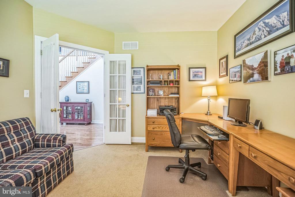 310 PONDEROSA LANE