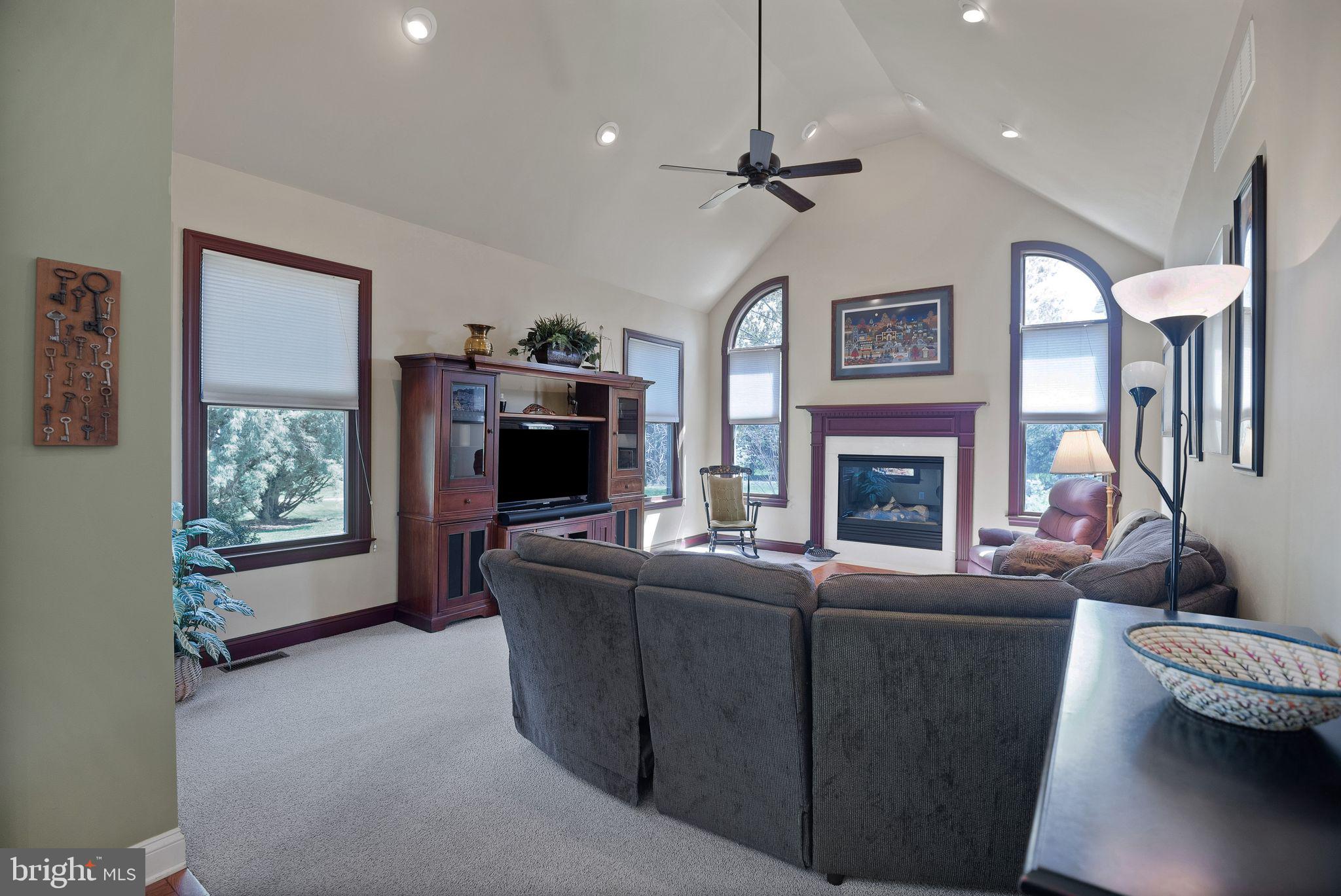 310 PONDEROSA LANE