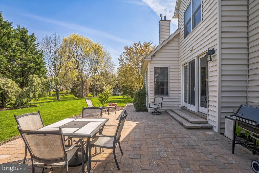 310 PONDEROSA LANE