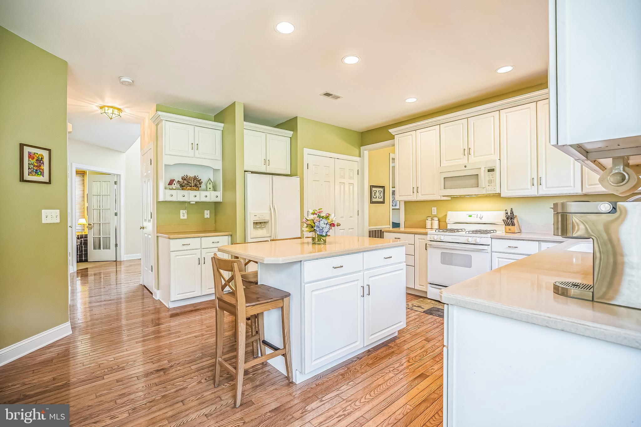 310 PONDEROSA LANE
