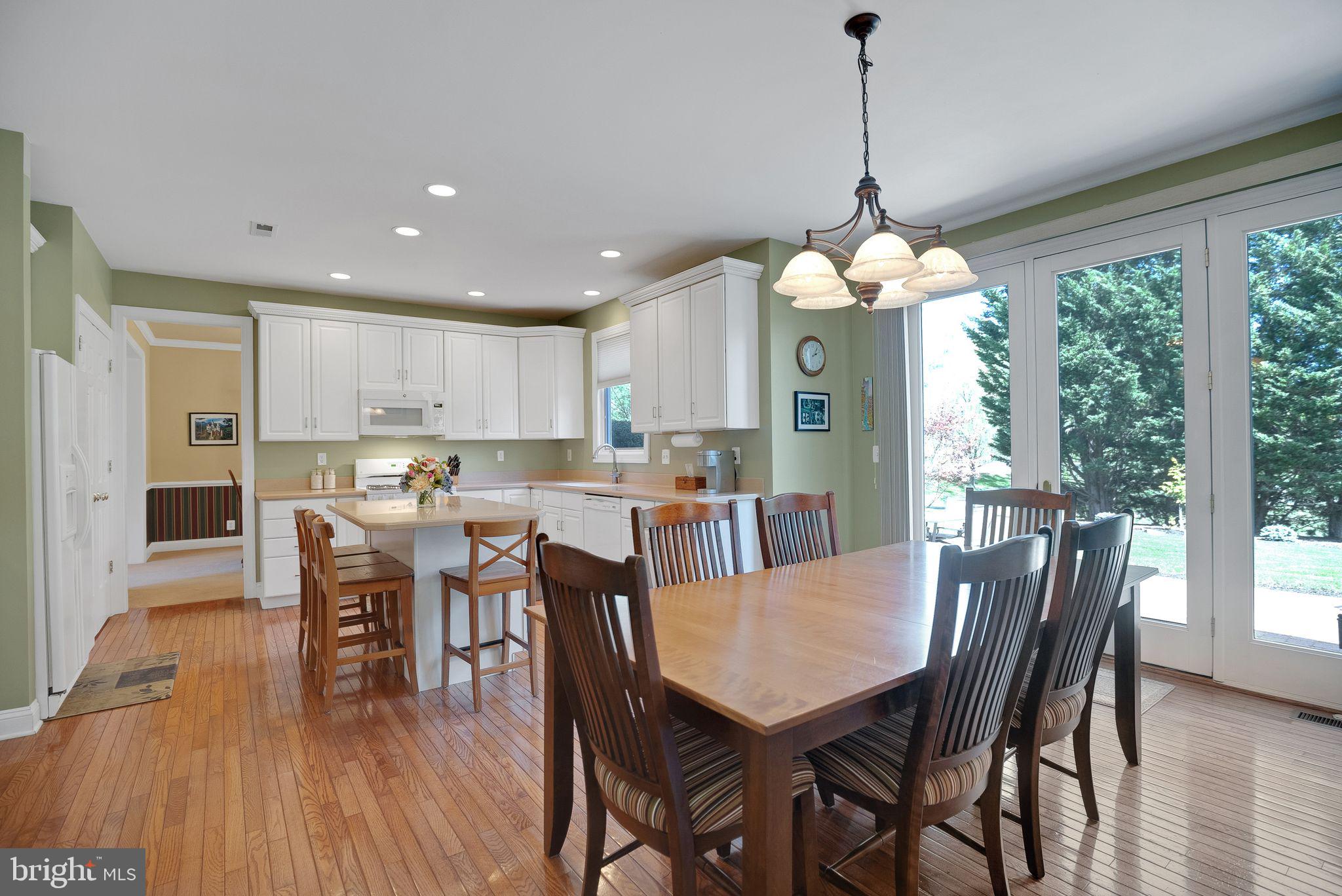310 PONDEROSA LANE