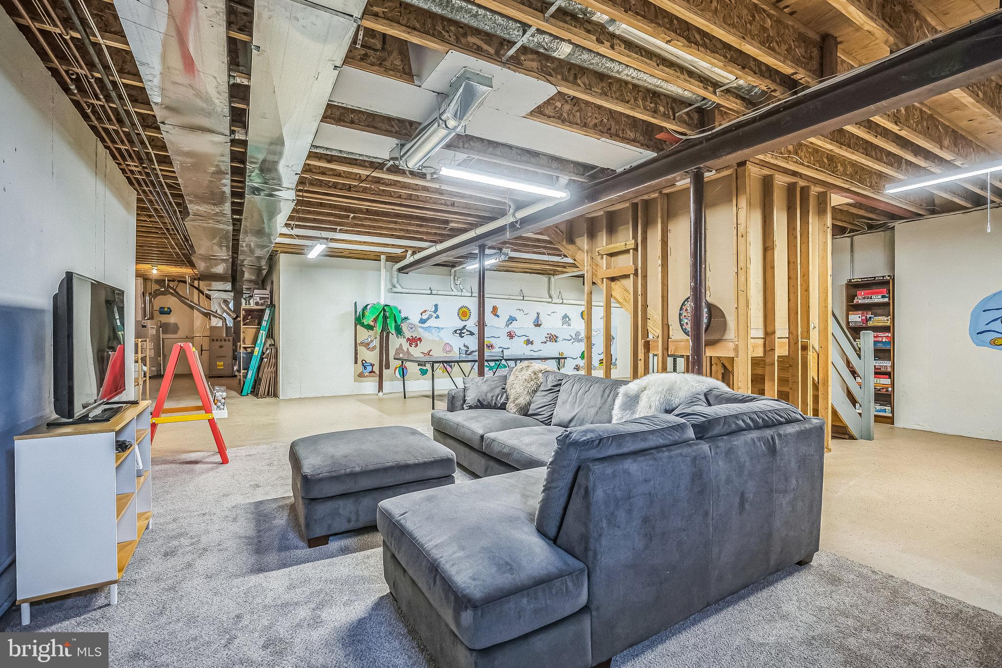 310 PONDEROSA LANE