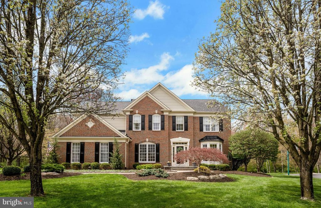 260 RUNNING WATER COURT