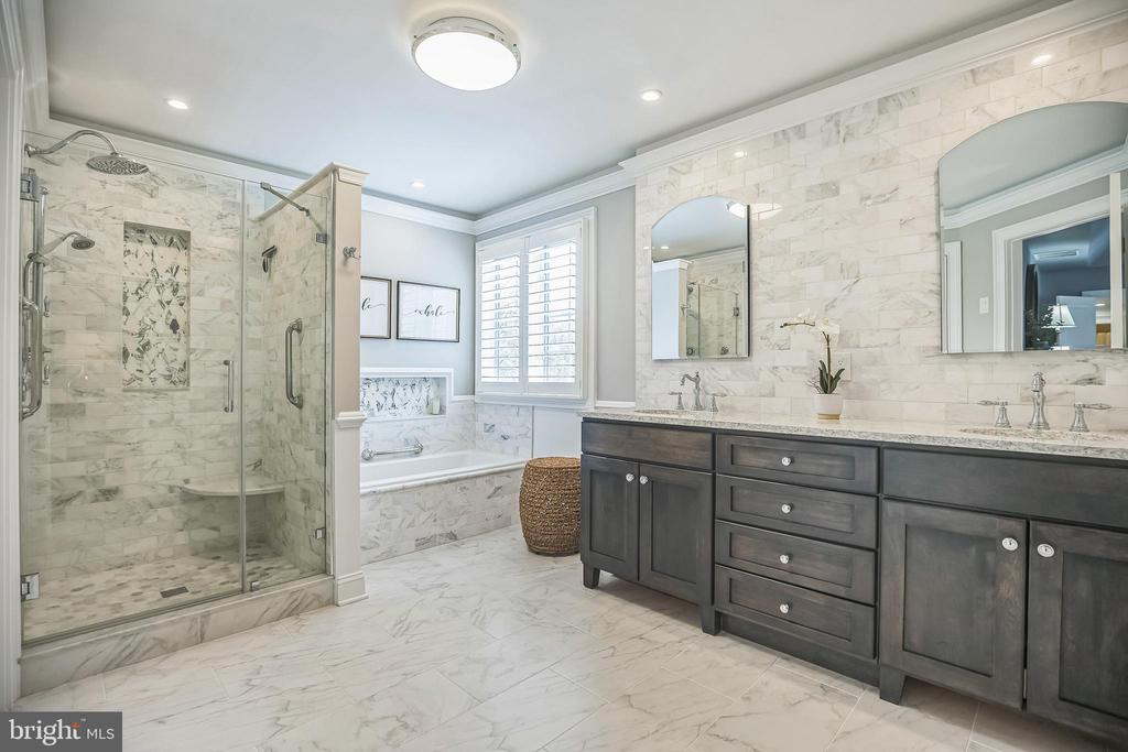 260 RUNNING WATER COURT