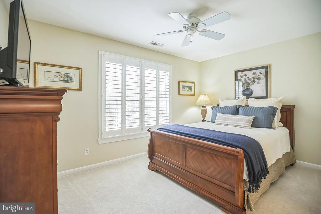 260 RUNNING WATER COURT