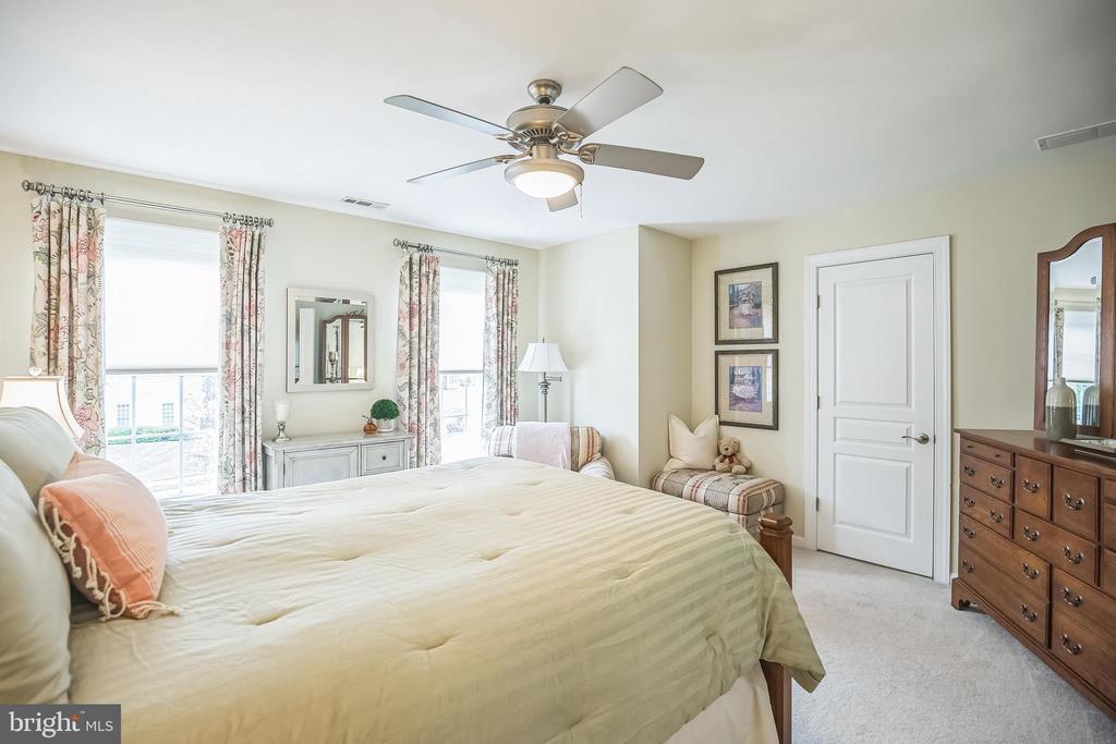 260 RUNNING WATER COURT