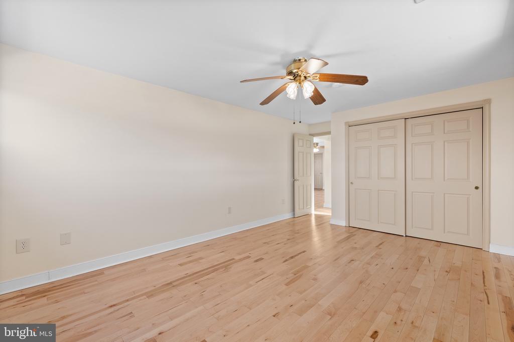 2754 WOODLAND ROAD